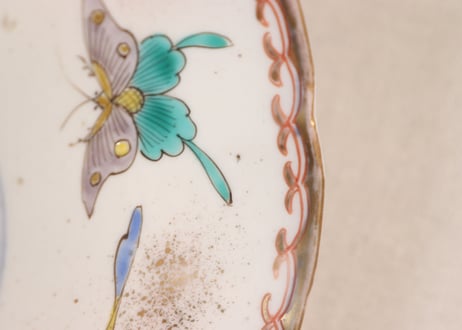 明治前期色絵花と蝶図通り物7寸皿