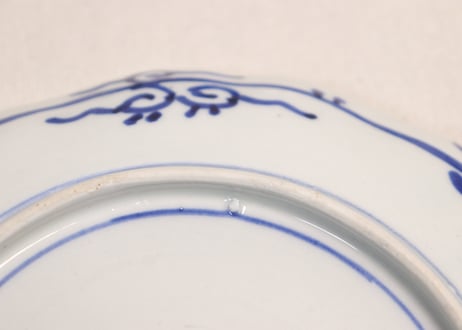 明治前期染付麒麟に微塵唐草図通り物7寸皿②少かたつき