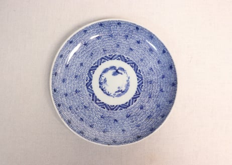 江戸幕末染付微塵唐草図7寸皿④縁少甘手
