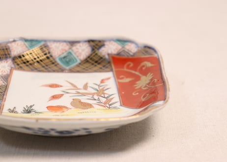 明治前期色絵鶉と幾何学文図角皿