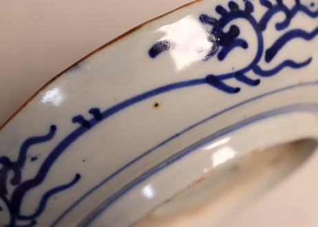 明治前期紙刷菊と牡丹と竹図５寸皿②かたつき
