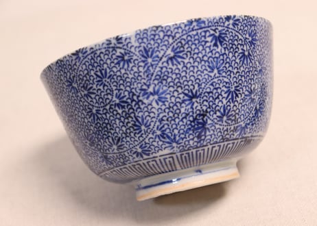 明治前期紙刷微塵唐草図蓋茶碗②身少甘手
