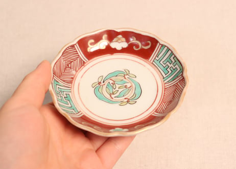 江戸後期色絵花と幾何学文図小皿①