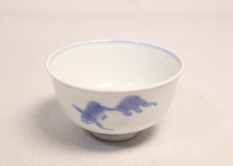 明治前期染付金魚図蓋茶碗①蓋少甘手