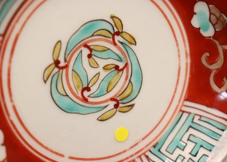 江戸後期色絵花と幾何学文図小皿②少甘手