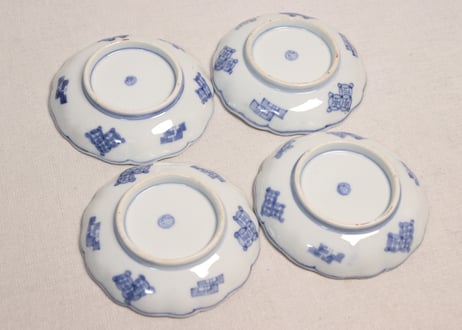 明治前期色絵団龍と牡丹図通り物小皿