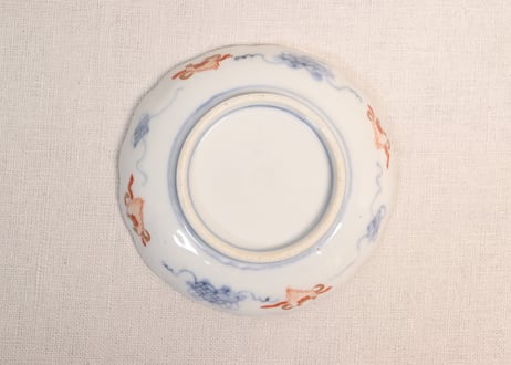 明治前期色絵花と蝶図通り物小皿