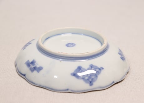 明治前期色絵団龍と牡丹図通り物小皿