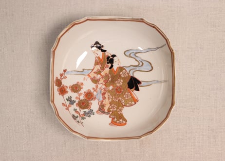 明治前期色絵流水に菊と婦人図角なます皿