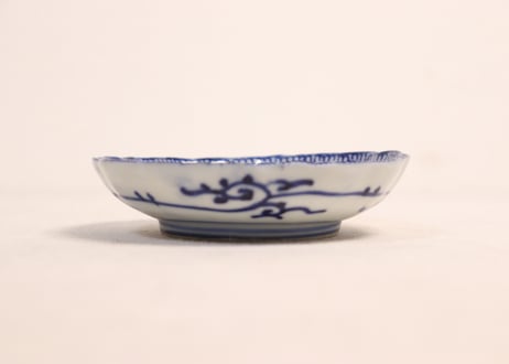 明治前期染付麒麟と微塵唐草図通り物小皿