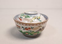 明治前期色絵花と蝶図通り物蓋茶碗①