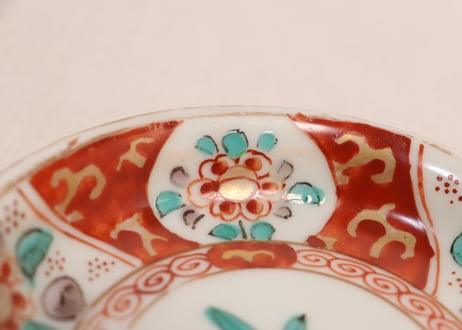 明治前期色絵桃と牡丹図小皿③高台ホツ