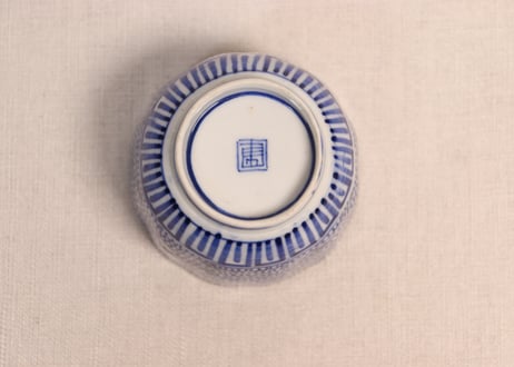明治前期染付麒麟と微塵唐草図通り物向付