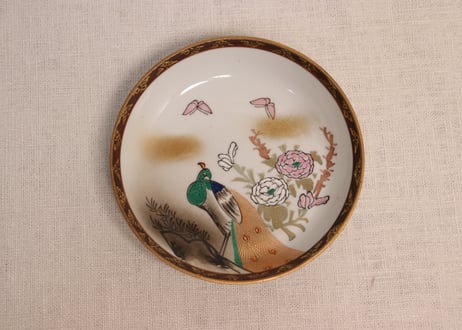 明治後期～大正九谷焼ゴム判色絵牡丹に孔雀図小皿