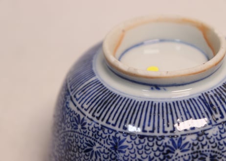 明治前期紙刷微塵唐草図蓋茶碗②身少甘手