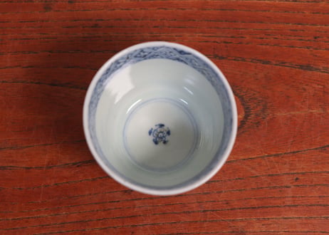 江戸中期染付蛸唐草図小猪口②窯傷
