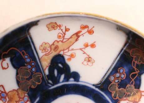 江戸幕末色絵梅と山葡萄図小皿