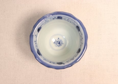 明治前期染付花と唐草図向付