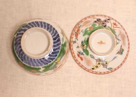 明治前期色絵花と蝶図通り物蒸茶碗