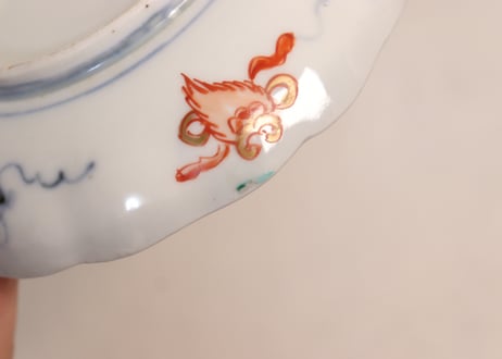 明治前期色絵花と蝶図通り物小皿