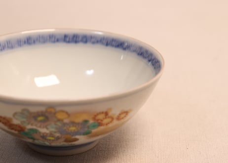 明治前期色絵菊図蓋茶碗
