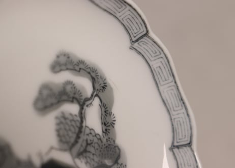 昭和戦前ゴム判山水図小皿