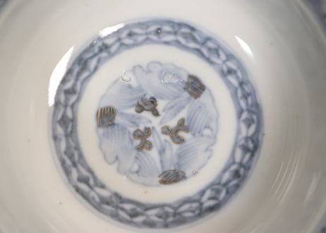 明治前期色絵花と蝶図通り物蓋茶碗②窯傷,フリモノ