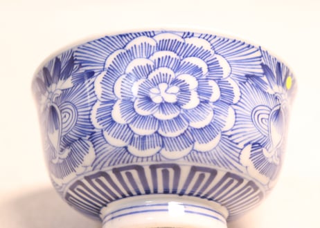 明治前期線描き牡丹図蓋茶碗②ニュウ,蓋ムシクイ