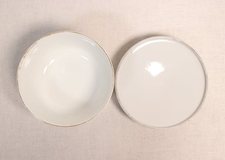 大正~昭和戦前銅印判色絵蝶と牡丹図通り物蒸茶碗