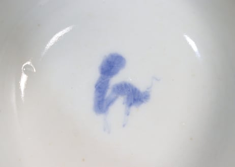 明治前期染付金魚図蓋茶碗②少甘手