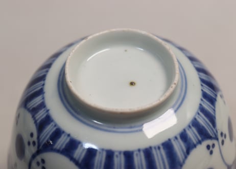 江戸後期染付縦縞鼓図蓋茶碗①