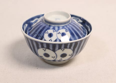 江戸後期染付縦縞鼓図蓋茶碗①