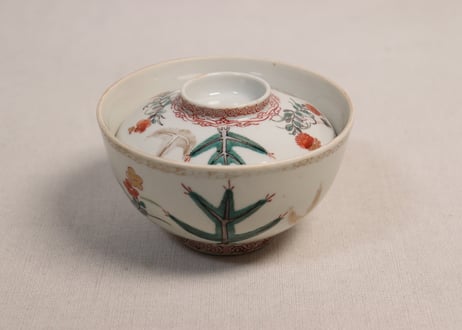 江戸中期色絵若松と草花に鈴虫図蓋茶碗①金彩擦れ