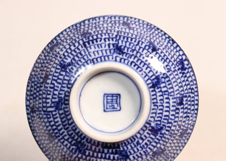 明治前期染付麒麟と微塵唐草図通り物飯茶碗