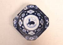 明治後期~大正銅判染付月に兎図角縁小鉢①