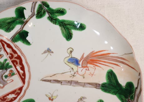 明治前期色絵松に家と鳥図7寸皿②釉剥げ