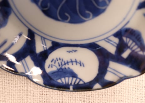 江戸後期染付六方団扇と扇子図小皿