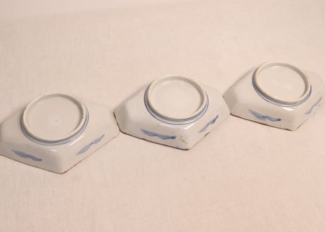 明治前期色絵山水図菱形皿①釉剥げ