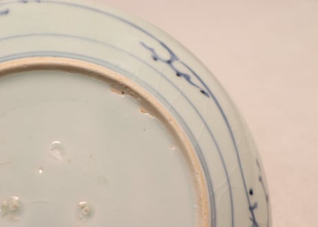 江戸後期墨弾松皮菱と松図6寸皿③少甘手,かたつき