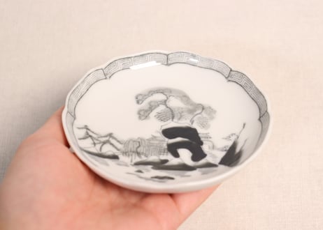 昭和戦前ゴム判山水図小皿