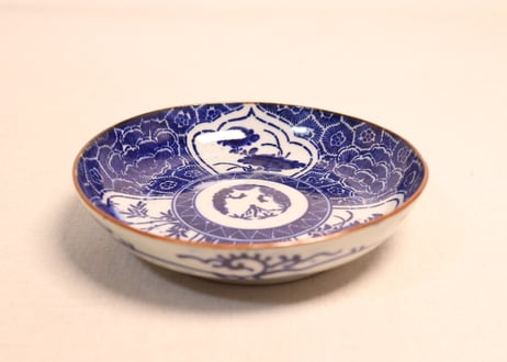 明治前期紙刷菊と牡丹と竹図５寸皿②かたつき
