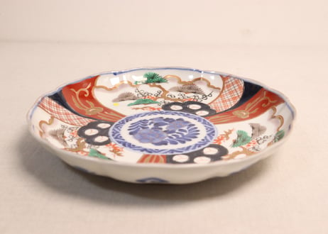 明治前期色絵三方に松竹梅図7寸皿②部分甘手