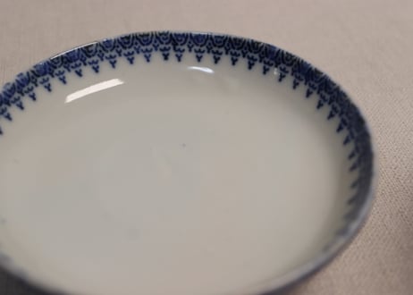 明治前期紙刷微塵唐草図蓋茶碗②身少甘手