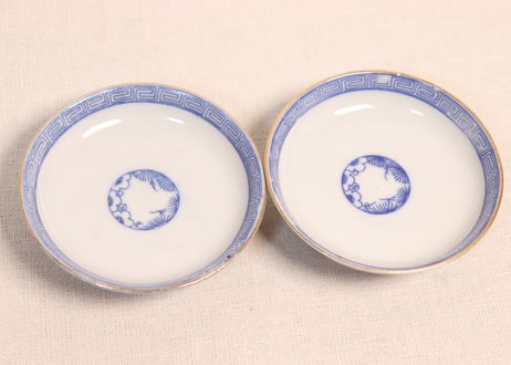 大正~昭和戦前銅印判色絵蝶と牡丹図通り物飯茶碗