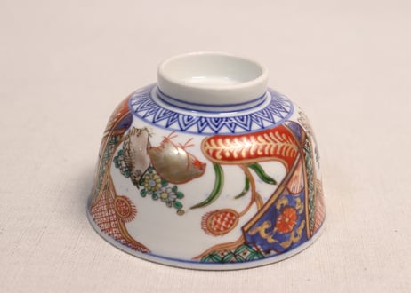 明治前期色絵鶉図蓋茶碗②黒点