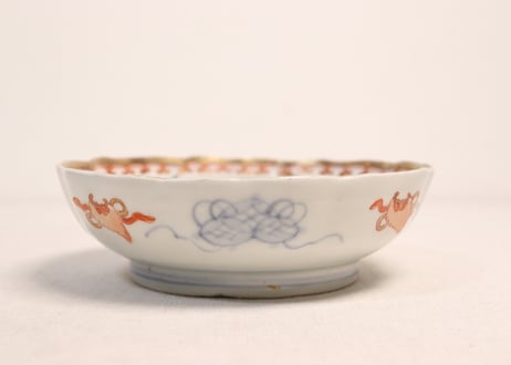 明治前期色絵花と蝶図通り物なます皿