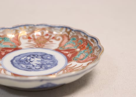 明治前期色絵団龍と牡丹図通り物小皿