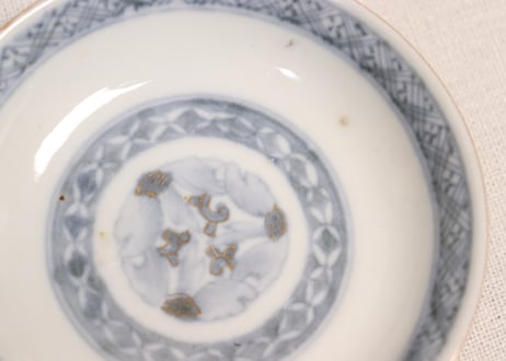 明治前期色絵花と蝶図通り物蓋茶碗②窯傷,フリモノ