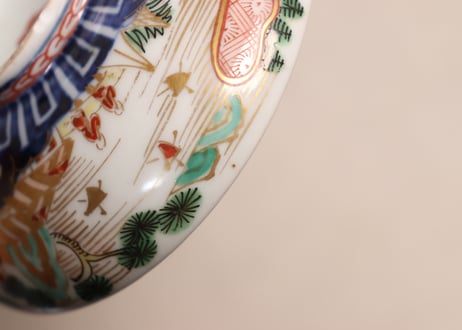 江戸中期色絵山水人物と帆掛け船図蓋茶碗
