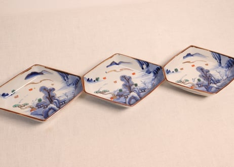 明治前期色絵山水図菱形皿①釉剥げ